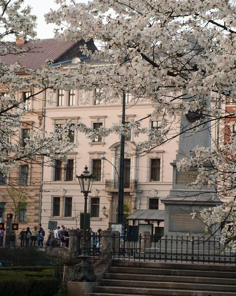 Aparthotel Basztowa Cracovia Exterior foto